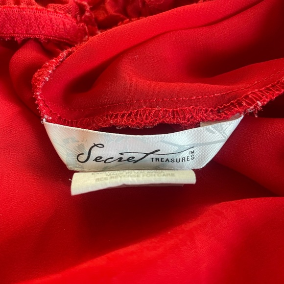Secret Treasures Red Lace Chemise - Picture 6 of 7